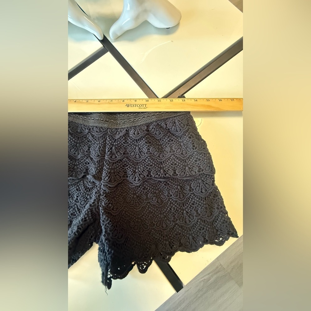 Justice Black Floral Lace Tiered Shorts - Size 14 - 2016 Collection - Picture 6 of 9